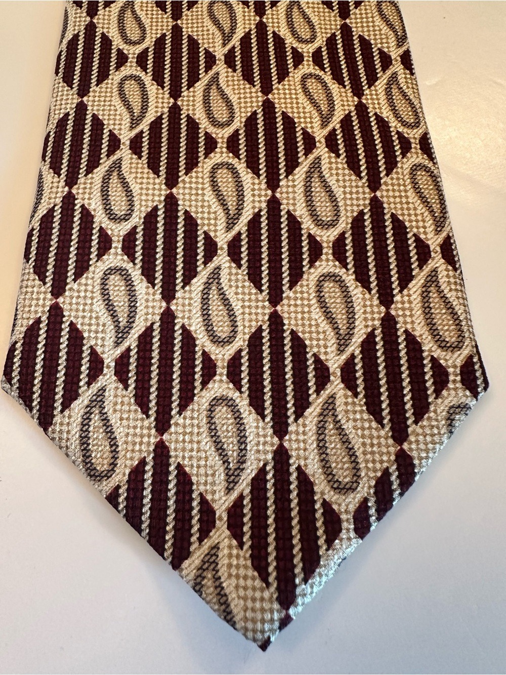RETRO 100% SILK MEN'S TIE BROWN & CREAM  PAISLEY PRINTED WIDE SILK TIE